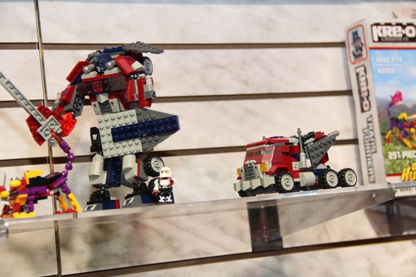 Toy Fair 2013   Transformers Kreon Micro Changers Image  (31 of 31)